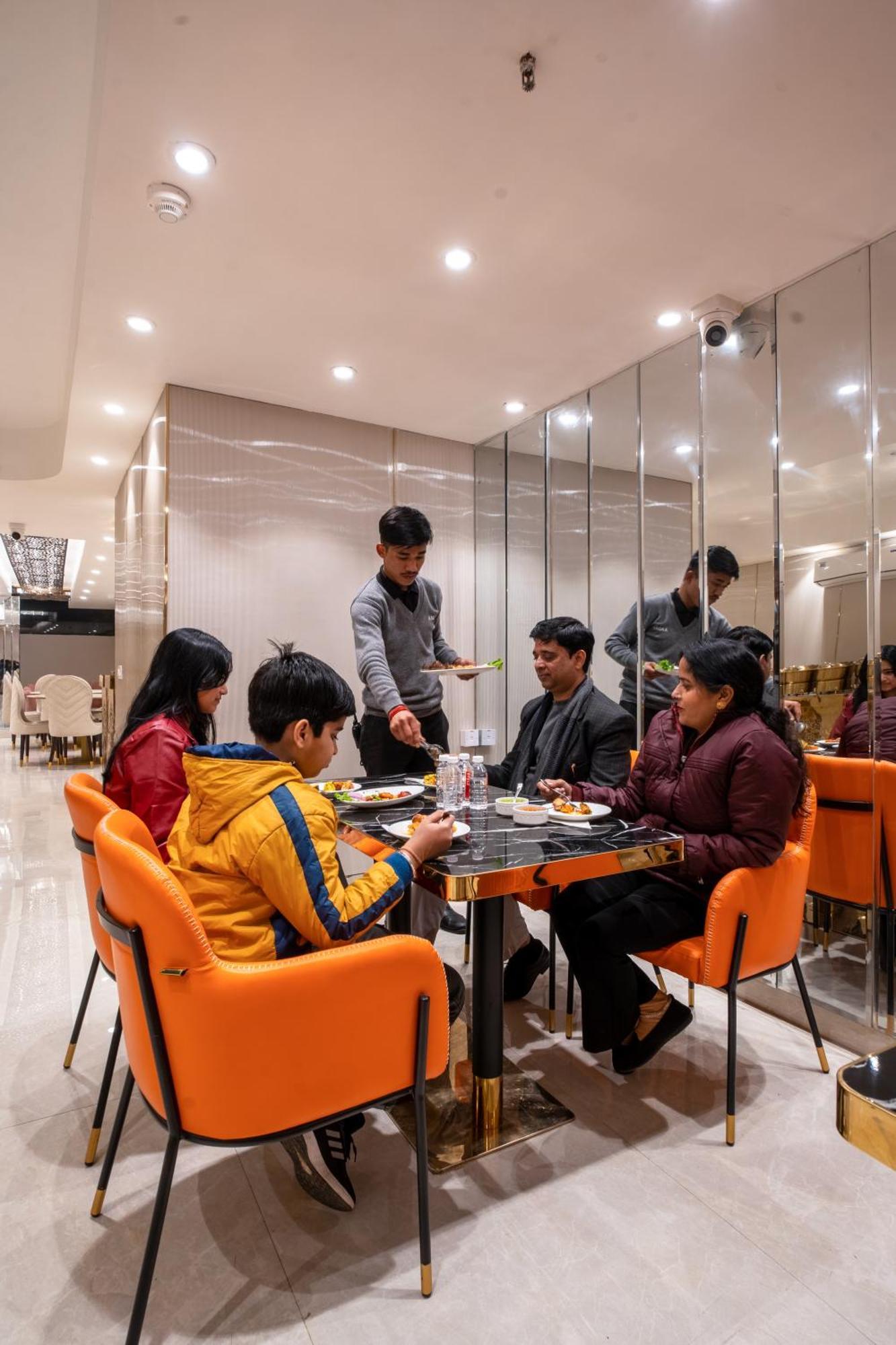 Hotel Ginger Palace Delhi Airport New Delhi Eksteriør bilde