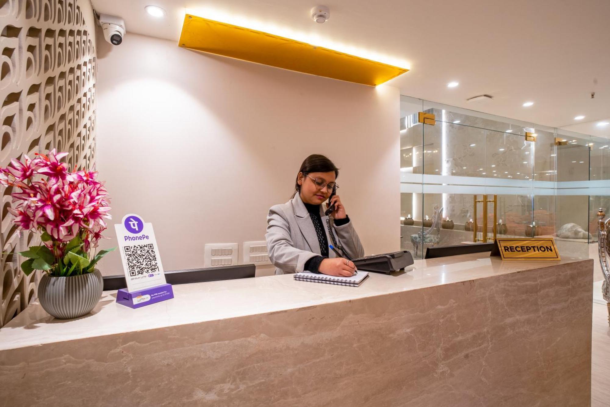 Hotel Ginger Palace Delhi Airport New Delhi Eksteriør bilde